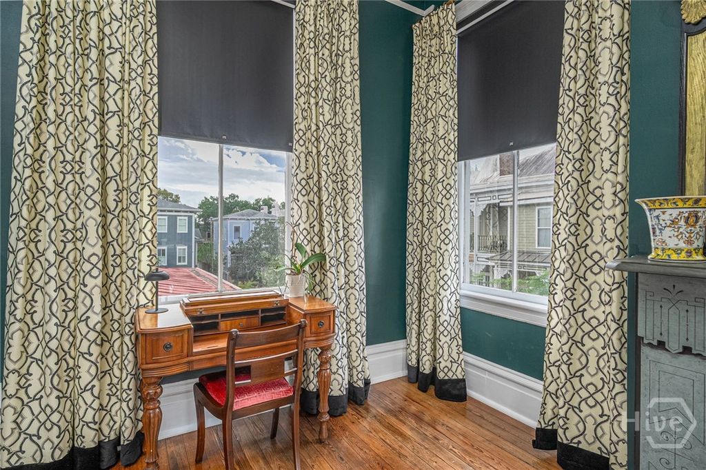 Image 23 of property listing at 222 E Gwinnett Street, Savannah, GA 31401