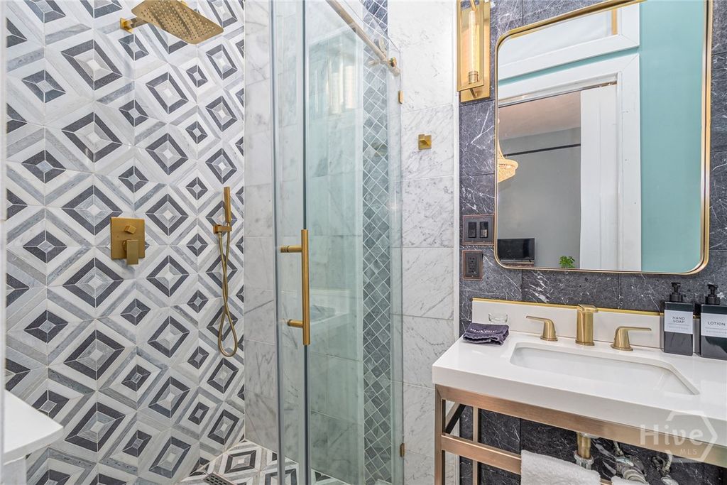 Image 28 of property listing at 222 E Gwinnett Street, Savannah, GA 31401