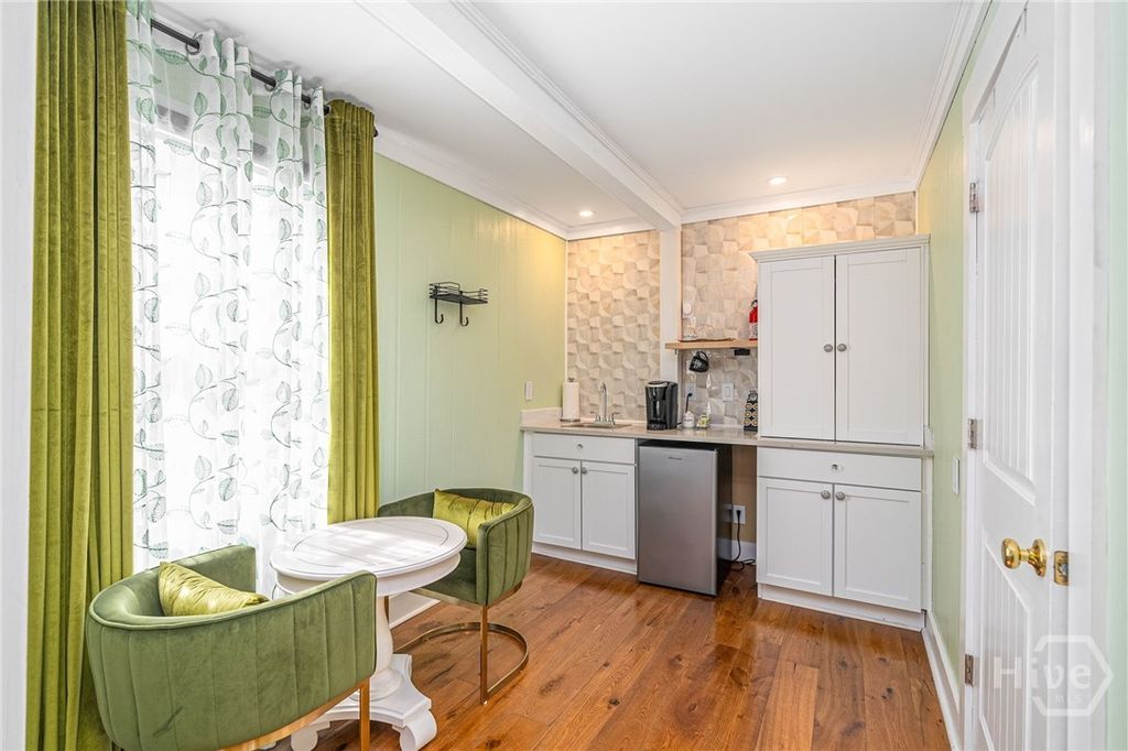 Image 40 of property listing at 222 E Gwinnett Street, Savannah, GA 31401