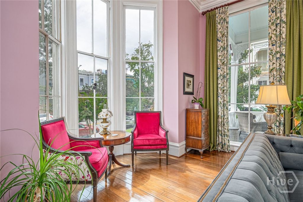 Image 7 of property listing at 222 E Gwinnett Street, Savannah, GA 31401