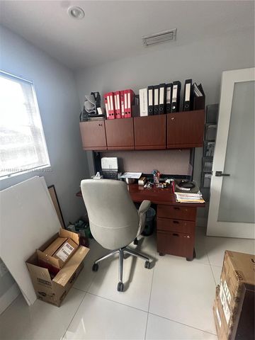 7111 Taft Street, Hollywood, FL 33024