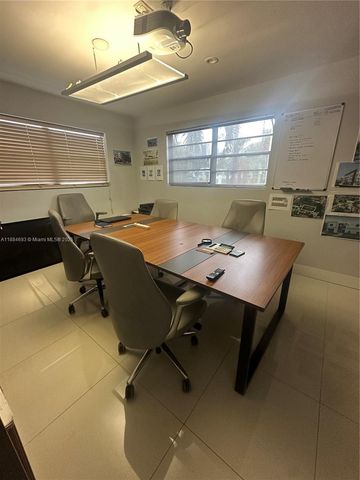 7111 Taft Street, Hollywood, FL 33024