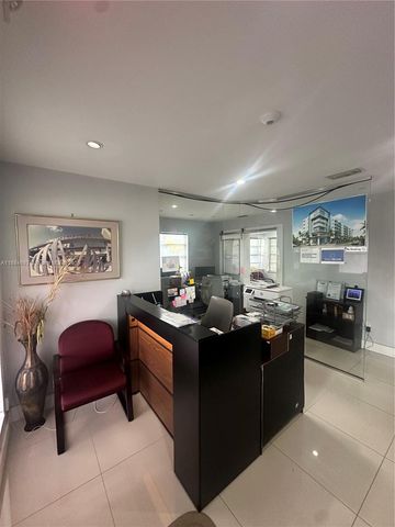 7111 Taft Street, Hollywood, FL 33024