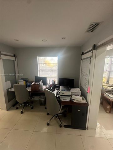 7111 Taft Street, Hollywood, FL 33024