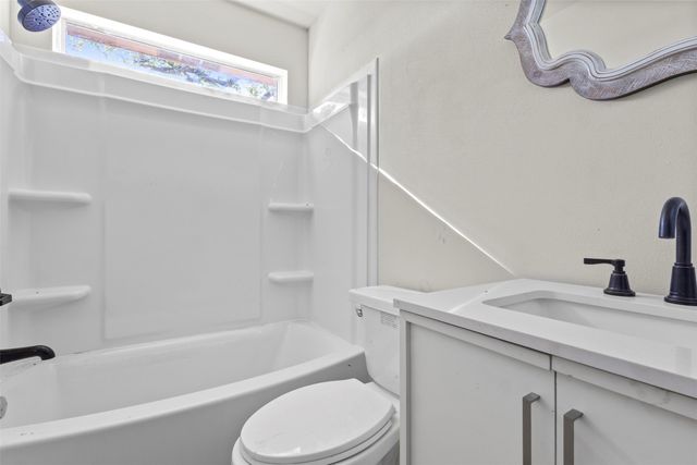 239 Cundiff Crafton Road, Chico, TX 76431