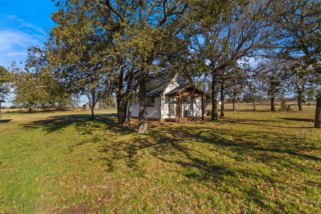 239 Cundiff Crafton Road, Chico, TX 76431