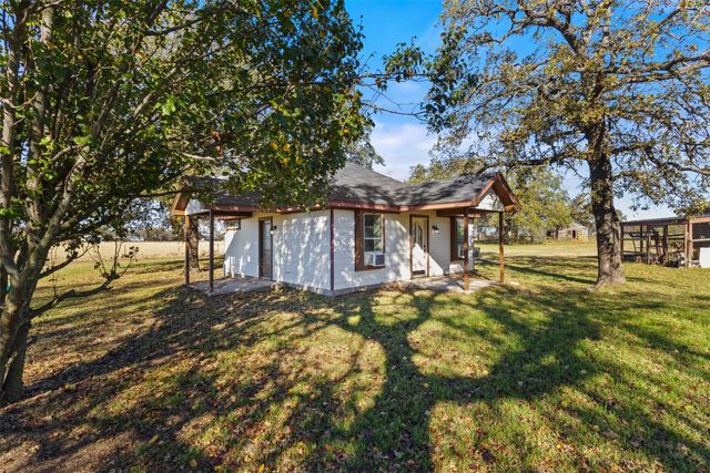 239 Cundiff Crafton Road, Chico, TX 76431