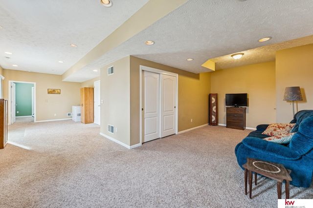 11657 S 209 Street, Gretna, NE 68028