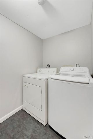 980 Windstream Drive 35, St Peters, MO 63376