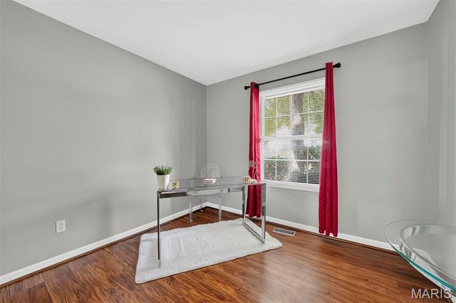 980 Windstream Drive 35, St Peters, MO 63376