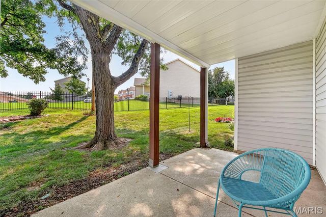 980 Windstream Drive 35, St Peters, MO 63376