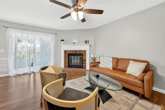 980 Windstream Drive 35, St Peters, MO 63376