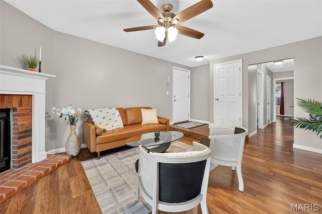 980 Windstream Drive 35, St Peters, MO 63376