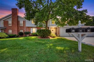 980 Windstream Drive 35, St Peters, MO 63376
