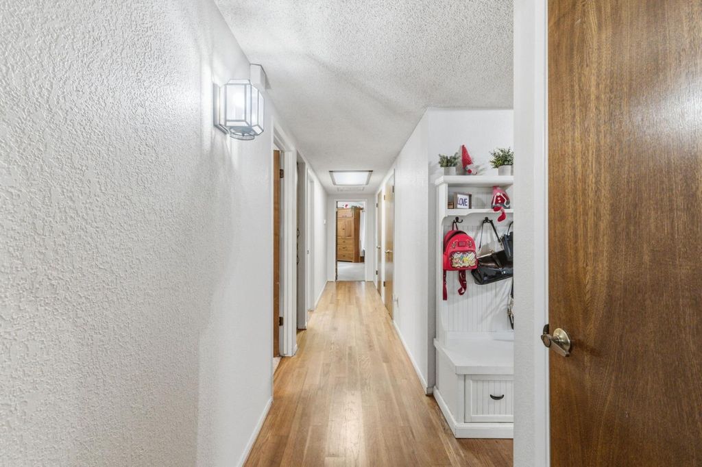 Image 24 of property listing at 6479 N Blosser Avenue, Fresno, CA 93711