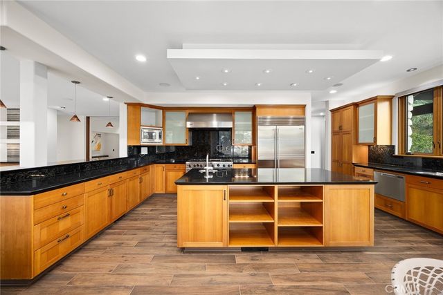 5310 Linda Vista, La Canada Flintridge, CA 91011