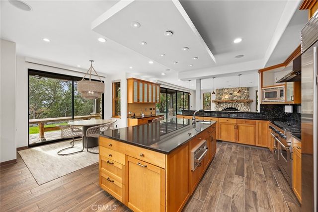 5310 Linda Vista, La Canada Flintridge, CA 91011