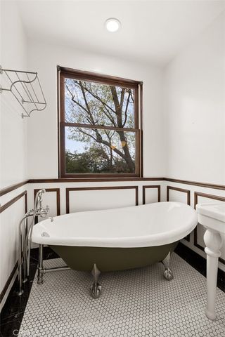 5310 Linda Vista, La Canada Flintridge, CA 91011