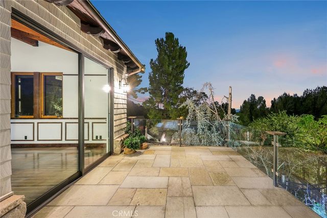5310 Linda Vista, La Canada Flintridge, CA 91011