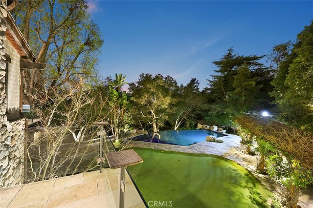 5310 Linda Vista, La Canada Flintridge, CA 91011