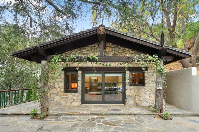 5310 Linda Vista, La Canada Flintridge, CA 91011