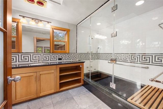 5310 Linda Vista, La Canada Flintridge, CA 91011