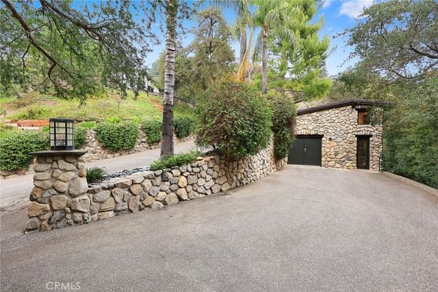5310 Linda Vista, La Canada Flintridge, CA 91011