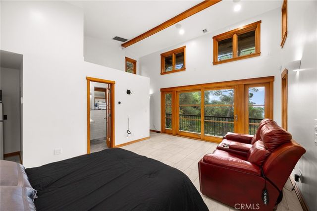 5310 Linda Vista, La Canada Flintridge, CA 91011