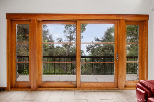 5310 Linda Vista, La Canada Flintridge, CA 91011