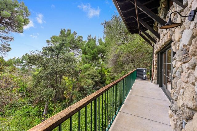 5310 Linda Vista, La Canada Flintridge, CA 91011