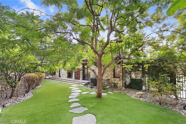 5310 Linda Vista, La Canada Flintridge, CA 91011