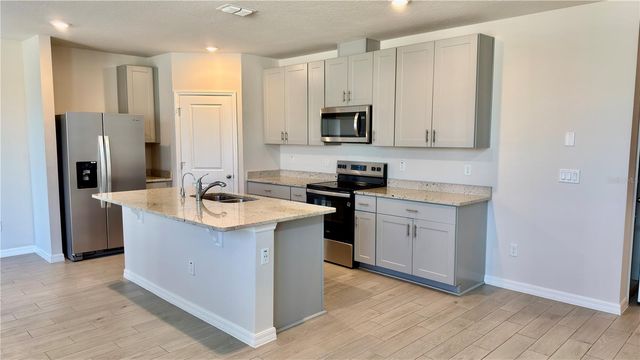 3204 FRESNO PLACE, Zephyrhills, FL 33541