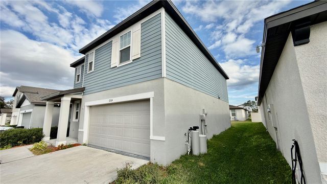 3204 FRESNO PLACE, Zephyrhills, FL 33541