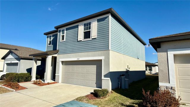 3204 FRESNO PLACE, Zephyrhills, FL 33541