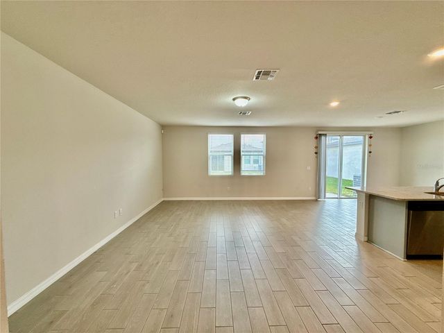 3204 FRESNO PLACE, Zephyrhills, FL 33541