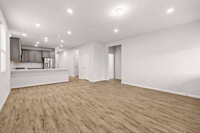 108 Greenfinch ST, Hutto, TX 78634