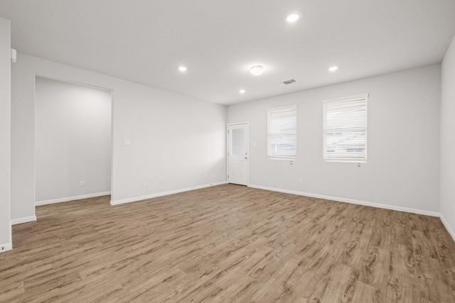 108 Greenfinch ST, Hutto, TX 78634