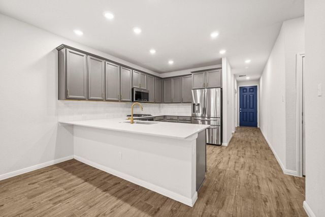 108 Greenfinch ST, Hutto, TX 78634