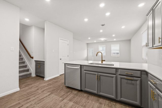 108 Greenfinch ST, Hutto, TX 78634