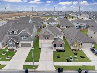 108 Greenfinch ST, Hutto, TX 78634