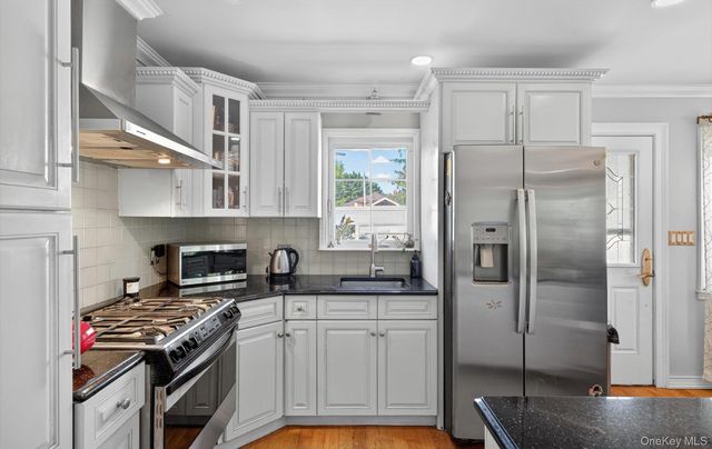 24814 Depew Avenue, Little Neck, NY 11363