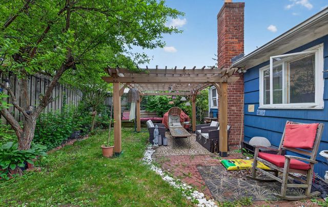 24814 Depew Avenue, Little Neck, NY 11363