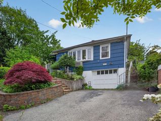 24814 Depew Avenue, Little Neck, NY 11363