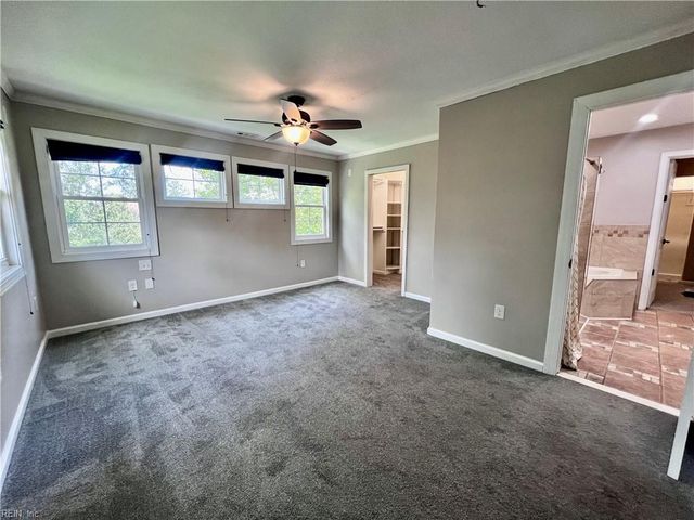 684 Orangewood DR, Virginia Beach, VA 23453