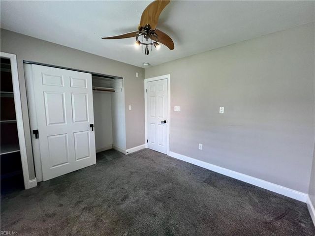 684 Orangewood DR, Virginia Beach, VA 23453