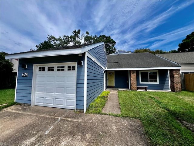 684 Orangewood DR, Virginia Beach, VA 23453