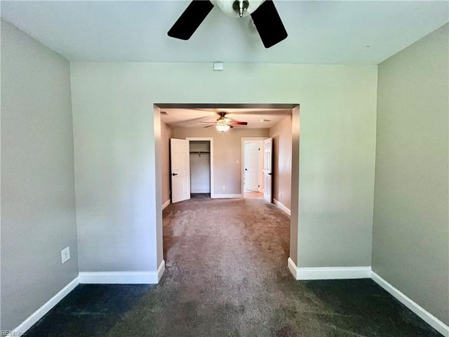 684 Orangewood DR, Virginia Beach, VA 23453
