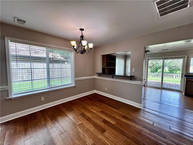 684 Orangewood DR, Virginia Beach, VA 23453