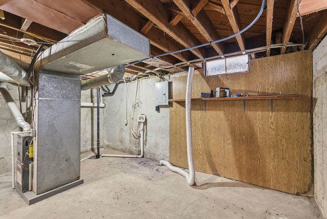 703 S Hydraulic, Wichita, KS 67211