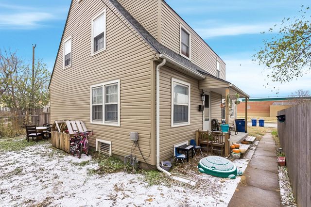703 S Hydraulic, Wichita, KS 67211
